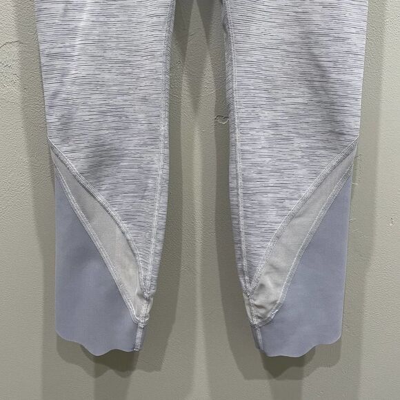 Lululemon Wunder Under Crop Scallop Hem Leggings - Picture 5 of 10